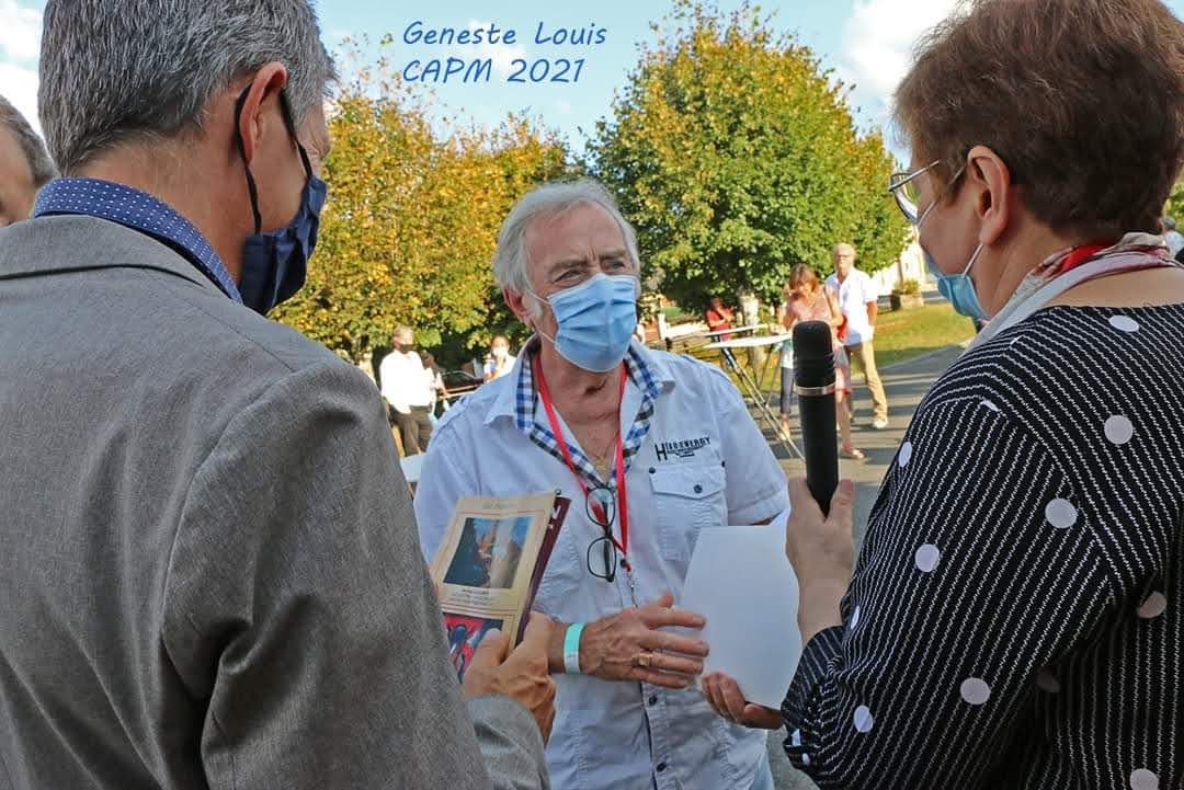 Sous l'oeil bienveillant de Christophe Jerretie,remise du Cercle d'Or, prix décerné exceptionnellement par la Présidente elle-même, à Michel Lecomte